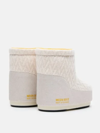 Bottes Moon Boot X Guest in Residence Icon Low sans lacets en tricot blanc sable