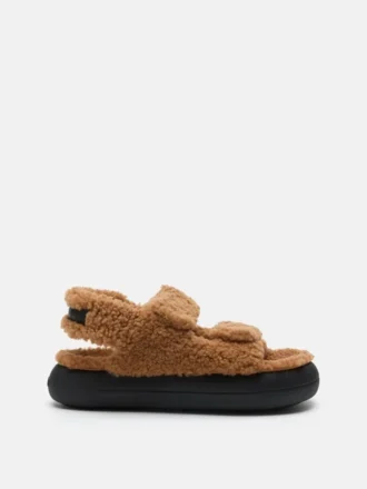 Sandales en peau de mouton marron
